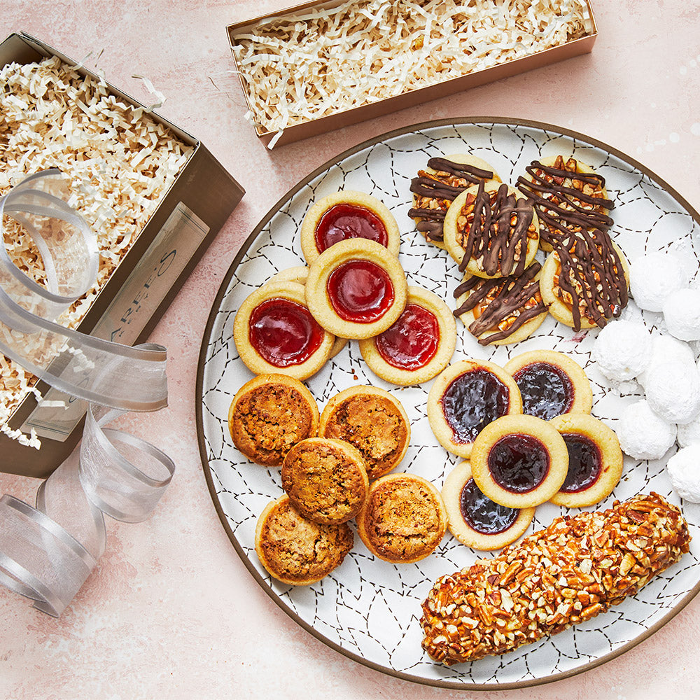 Medium giftbox unpacked w/ assorted desserts